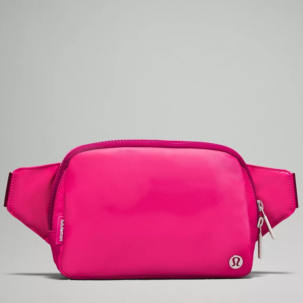 Lululemon Everywhere Belt Bag Raspberry Coulis Wild Berry Large 2L NWT - Picture 2 of 12